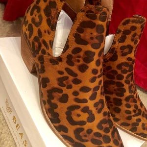 Boutique leopard print booties